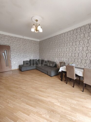 Продается 3-комн. вторичка 80 м², Ясамальский р., photo 7 from 15