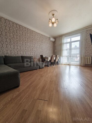 Продается 3-комн. вторичка 80 м², Ясамальский р., photo 8 from 15