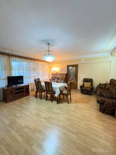İcarəyə verilir 2 otaqlı köhnə tikili 90 m², 28 May m., photo 1 from 21