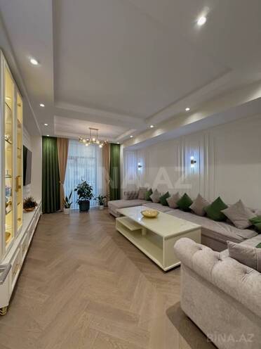 Satılır 4 otaqlı yeni tikili 324 m², Ağ şəhər q., photo 1 from 13