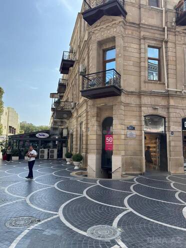Satılır 3 otaqlı köhnə tikili 75 m², Sahil m., photo 5 from 31