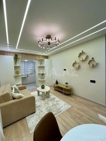 Продаётся 2-комн. вторичка 45 м², м. Элмляр Академиясы, photo 8 from 13
