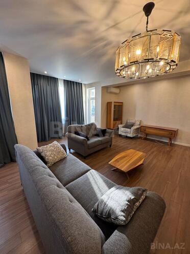 Сдаётся 4-комн. новостройка 200 м², м. 28 мая, photo 1 from 14