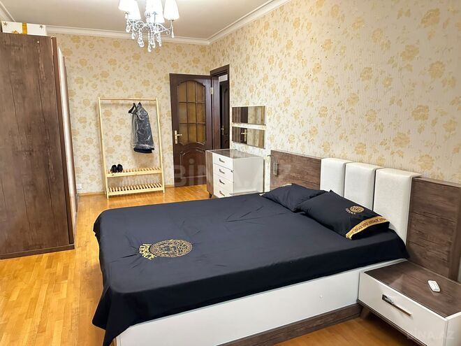 Satılır 3 otaqlı köhnə tikili 85 m², Xalqlar Dostluğu m., photo 1 from 18