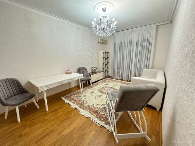 Satılır 3 otaqlı köhnə tikili 85 m², Xalqlar Dostluğu m., photo 8 from 18
