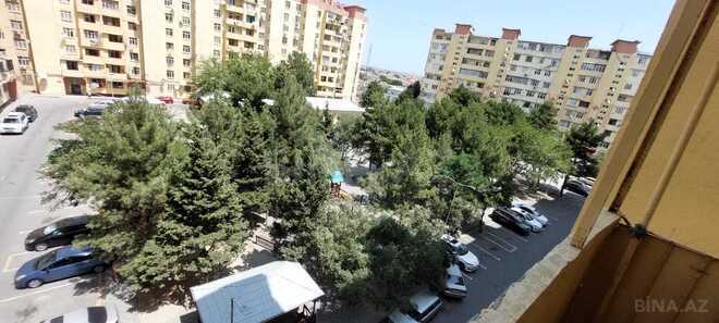 Satılır 3 otaqlı köhnə tikili 68 m², Hövsan q., photo 1 from 13