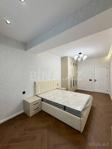 Продаётся 3-комн. новостройка 80 м², м. Нефтчиляр, photo 11 from 29