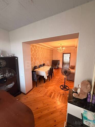 Продаётся 3-комн. вторичка 70 м², м. Азадлыг проспекти, photo 1 from 12