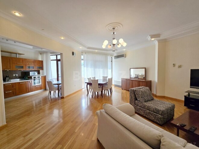 İcarəyə verilir 4 otaqlı yeni tikili 250 m², İçəri Şəhər m., photo 6 from 21