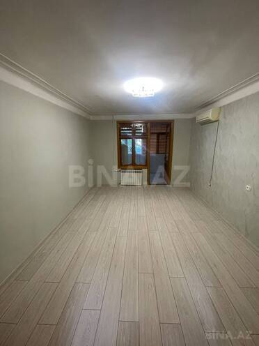 Satılır 3 otaqlı köhnə tikili 62 m², Koroğlu m., photo 7 from 8