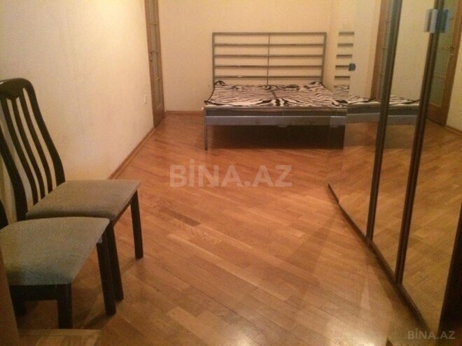 Satılır 4 otaqlı köhnə tikili 96 m², Nərimanov r., photo 9 from 18