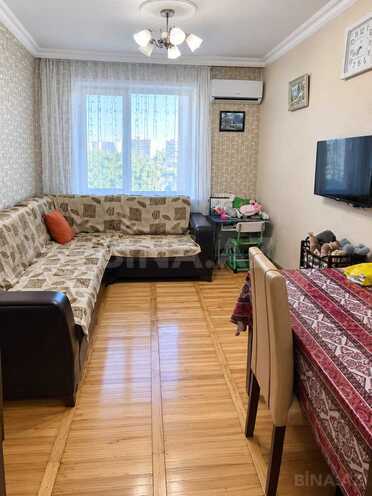 Продаётся 2-комн. вторичка 55 м², м. Нефтчиляр, photo 3 from 12