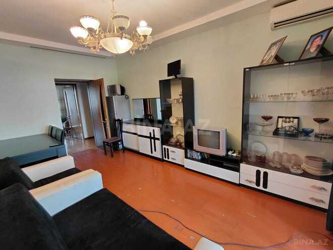 Satılır 2 otaqlı köhnə tikili 62 m², İnşaatçılar m., photo 5 from 28