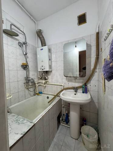 Satılır 2 otaqlı köhnə tikili 62 m², İnşaatçılar m., photo 15 from 28