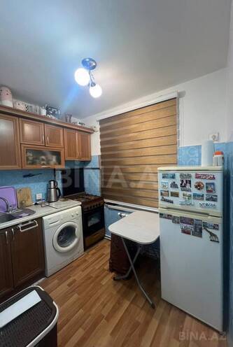 Satılır 2 otaqlı köhnə tikili 65 m², İnşaatçılar m., photo 5 from 11
