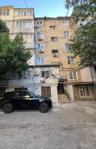 Satılır 2 otaqlı köhnə tikili 65 m², İnşaatçılar m., photo 7 from 11