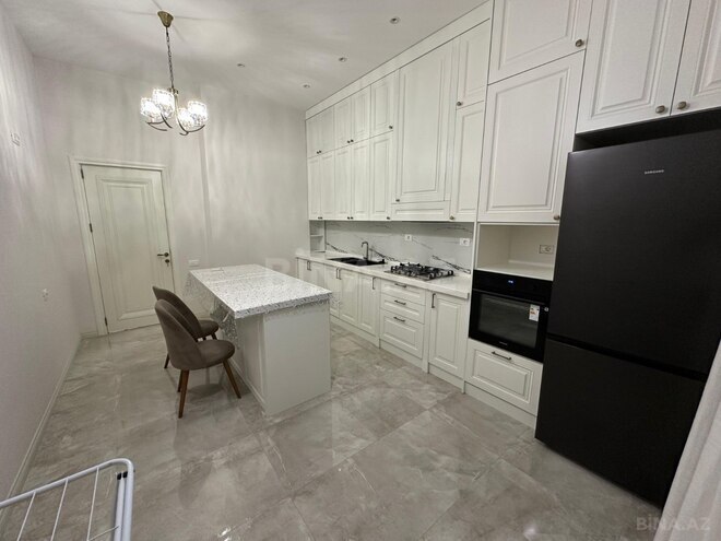 İcarəyə verilir 2 otaqlı yeni tikili 115 m², 28 May m., photo 18 from 25