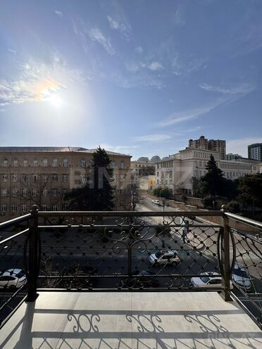 Продаётся 3-комн. вторичка 95 м², м. Элмляр Академиясы, photo 17 from 24