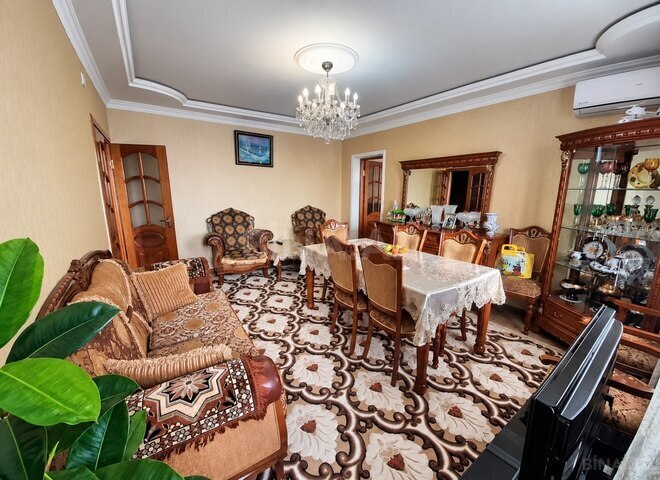 Продается 3-комн. вторичка 85 м², м. Кара Караев, photo 4 from 14
