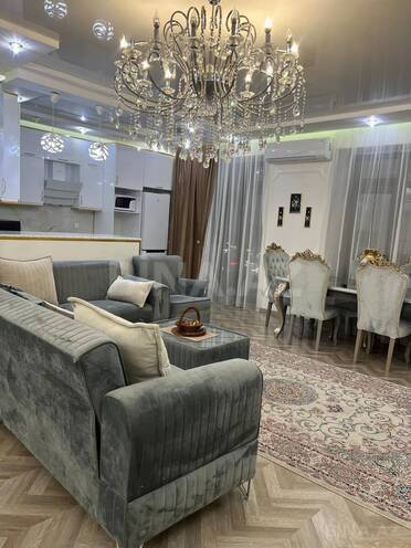 Сдаётся 3-комн. новостройка 106 м², м. 8 ноября, photo 8 from 31