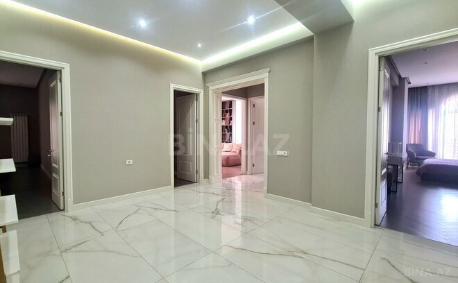 İcarəyə verilir 4 otaqlı yeni tikili 170 m², 28 May m., photo 21 from 22