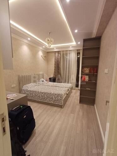 Сдаётся 3-комн. новостройка 115 м², м. Низами, photo 4 from 10