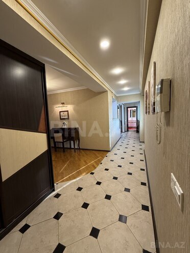 Satılır 5 otaqlı köhnə tikili 190 m², Nəsimi r., photo 3 from 32