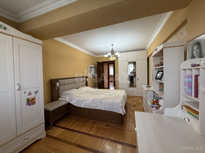 Satılır 5 otaqlı köhnə tikili 190 m², Nəsimi r., photo 24 from 32