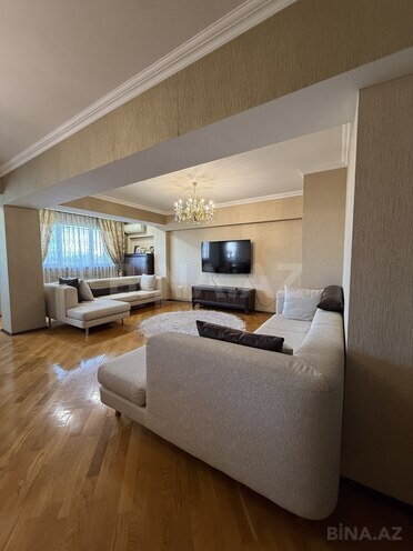 Satılır 5 otaqlı köhnə tikili 190 m², Nəsimi r., photo 7 from 32