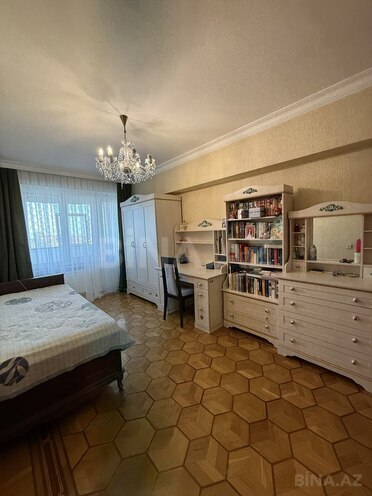 Satılır 5 otaqlı köhnə tikili 190 m², Nəsimi r., photo 25 from 32