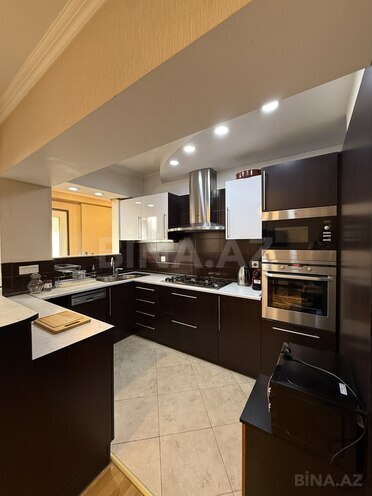 Satılır 5 otaqlı köhnə tikili 190 m², Nəsimi r., photo 18 from 32