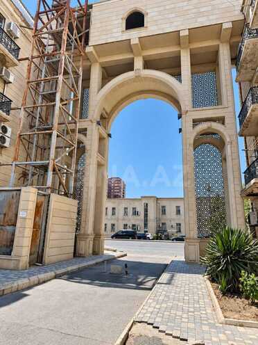 Satılır 3 otaqlı köhnə tikili 100 m², Nizami m., photo 1 from 11