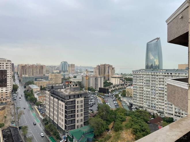 İcarəyə verilir 3 otaqlı yeni tikili 145 m², 28 May m., photo 1 from 18