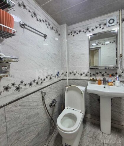 Продаётся 2-комн. вторичка 55 м², м. Элмляр Академиясы, photo 15 from 21