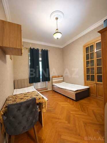 Satılır 3 otaqlı köhnə tikili 120 m², 28 May m., photo 10 from 17