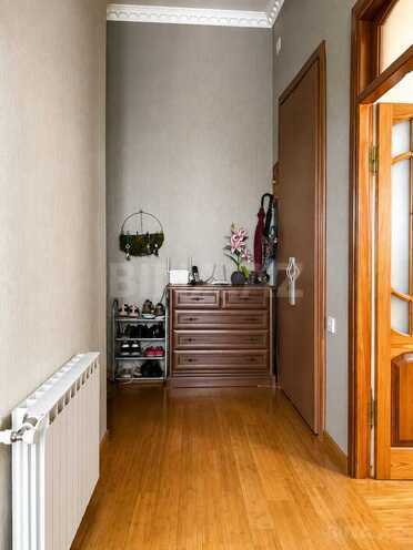 Satılır 3 otaqlı köhnə tikili 120 m², 28 May m., photo 5 from 17