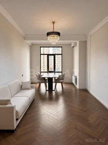 Сдаётся 2-комн. новостройка 80 м², м. 8 ноября, photo 1 from 12