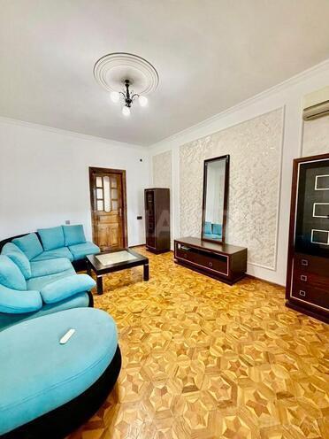 Сдаётся 3-комн. вторичка 80 м², м. Элмляр Академиясы, photo 1 from 15