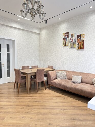 Сдаётся 2-комн. новостройка 75 м², м. 28 мая, photo 1 from 18