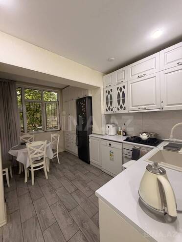 Satılır 3 otaqlı köhnə tikili 85 m², Elmlər Akademiyası m., photo 4 from 9