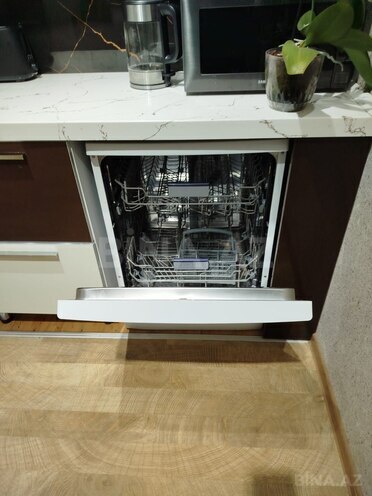 Сдаётся 3-комн. новостройка 100 м², м. Иншаатчылар, photo 12 from 24