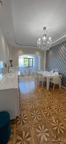 Продаётся 4-комн. вторичка 110 м², м. Нариман Нариманов, photo 3 from 17