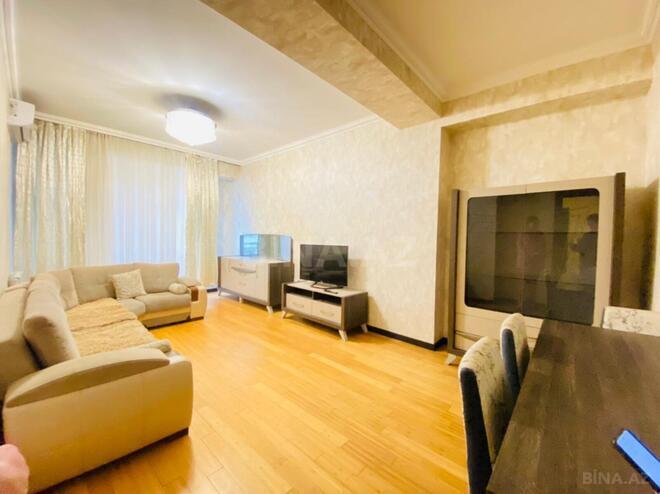 Сдаётся 2-комн. новостройка 75 м², м. 20 января, photo 1 from 13