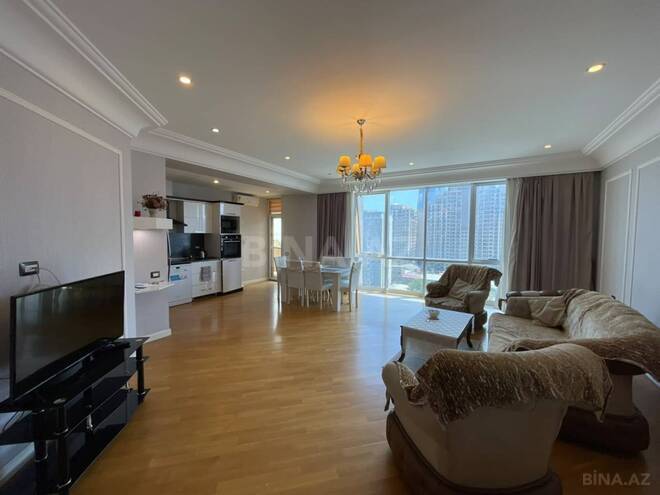 Сдаётся 3-комн. новостройка 145 м², м. 28 мая, photo 1 from 15