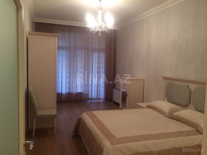 Сдаётся 3-комн. новостройка 160 м², м. Низами, photo 7 from 18
