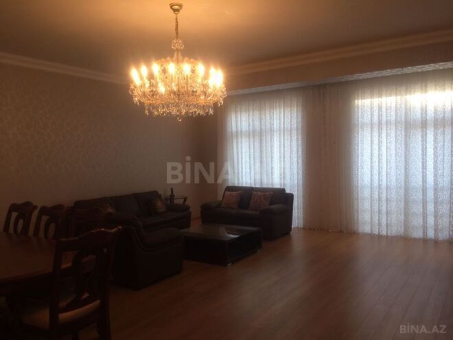 Сдаётся 3-комн. новостройка 160 м², м. Низами, photo 10 from 18