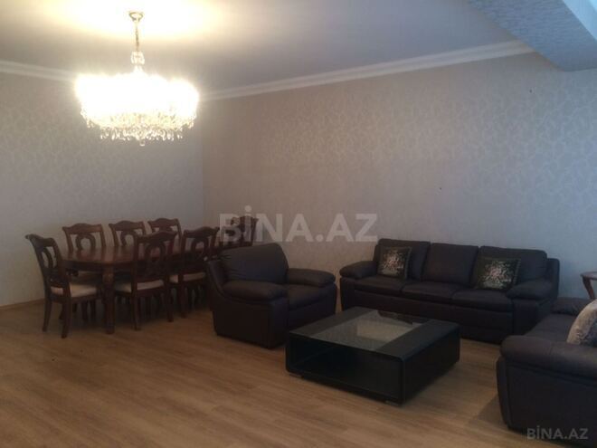 Сдаётся 3-комн. новостройка 160 м², м. Низами, photo 11 from 18