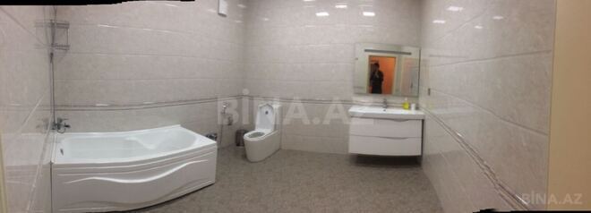 Сдаётся 3-комн. новостройка 160 м², м. Низами, photo 13 from 18