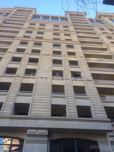Сдаётся 3-комн. новостройка 160 м², м. Низами, photo 1 from 18