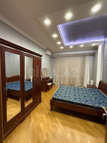 Сдаётся 4-комн. новостройка 180 м², м. Низами, photo 9 from 16